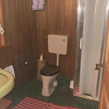 Kleine Gemuetliche Holzhuette Alleinlage - Wlan Bis 5 Personen Feriehus