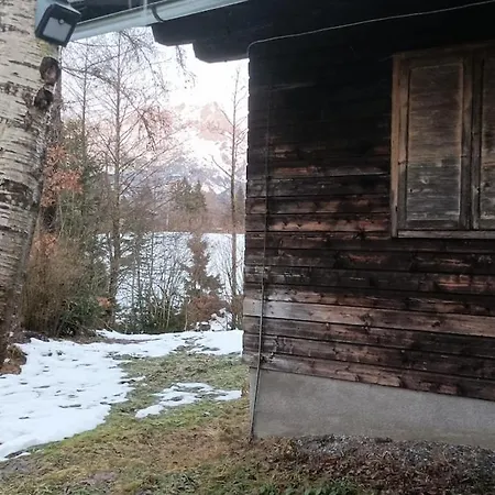 Dom wakacyjny Kleine Gemuetliche Holzhuette Alleinlage - Wlan Bis 5 Personen Saalfelden